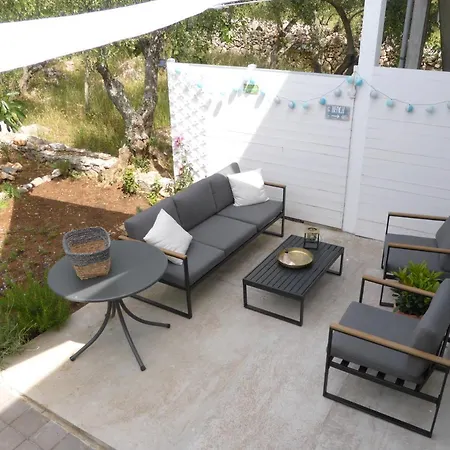 アパート Radoslava イェゼラ