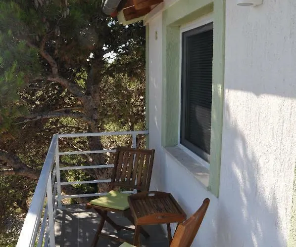 Radoslava * イェゼラ